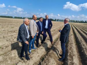 e8e8b6df 136e 44ea a21a 4ea2cee29119