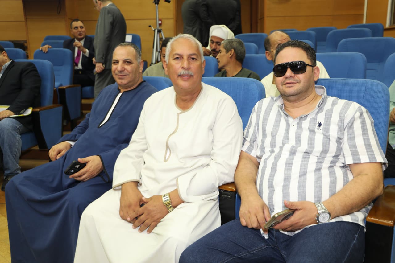 وزيرا الزراعة والشؤون النيابية يواصلان الحوار المجتمعي حول التعديلات التشريعية اللازمة لتطوير التعاونيات الزراعية 3 44 1