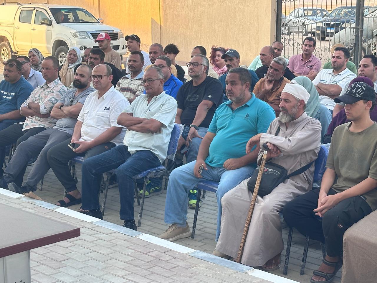 "بحوث الصحراء" يواصل لقاءاته الميدانية مع المزارعين بجنوب سيناء لدعم التنمية الزراعية 5 IMG 20251025 WA0059