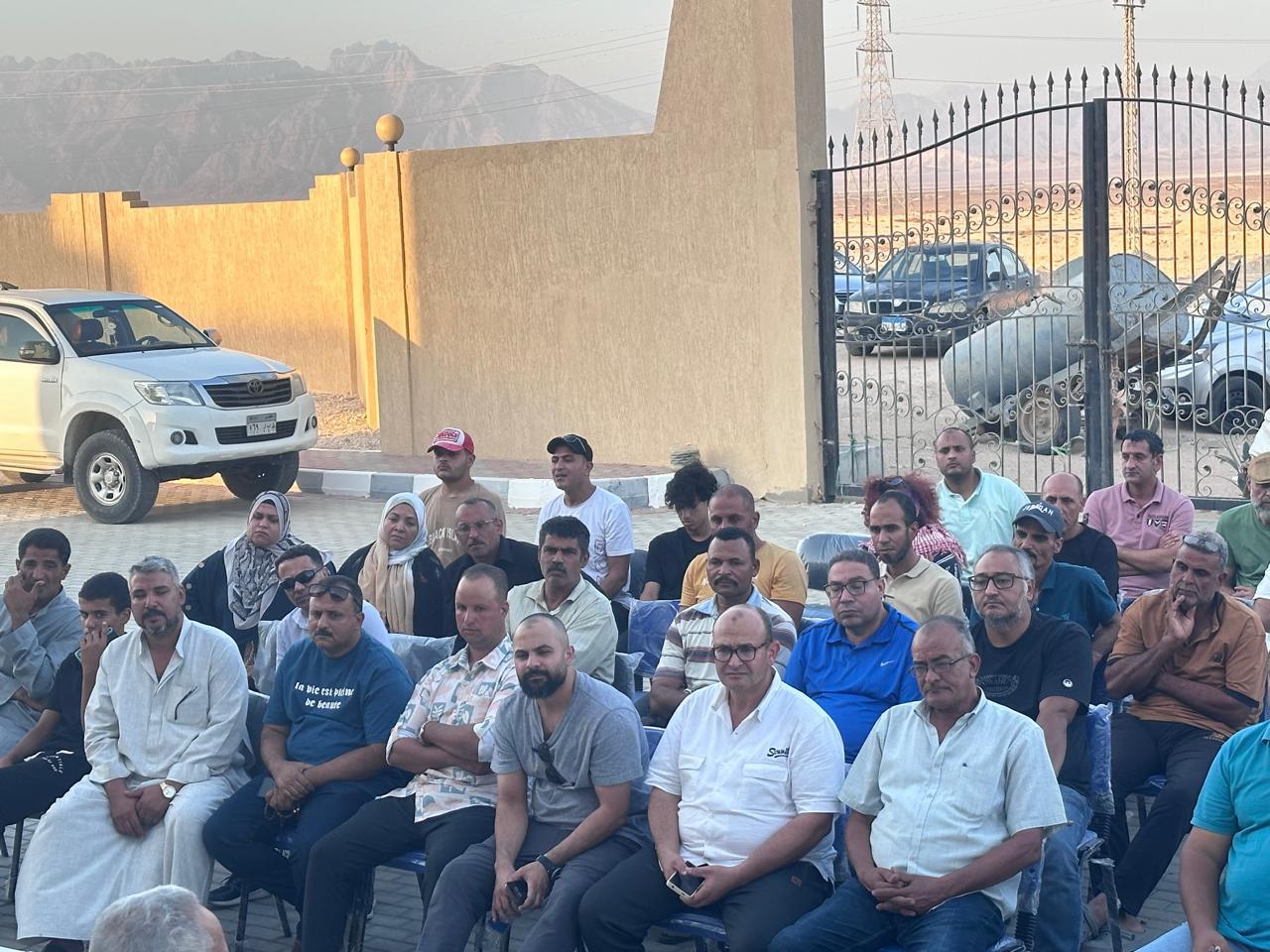 "بحوث الصحراء" يواصل لقاءاته الميدانية مع المزارعين بجنوب سيناء لدعم التنمية الزراعية 2 IMG 20251025 WA0060