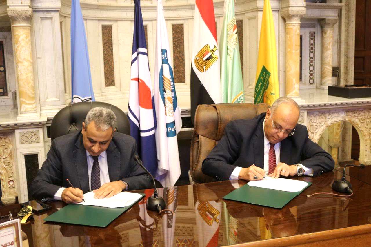 "الزراعة" تنشر ملخصا حول أبرز الجهود والأنشطة البحثية والإرشادية والخدمية والميدانية لمركز بحوث الصحراء خلال أكتوبر 2 IMG 20251031 WA0020