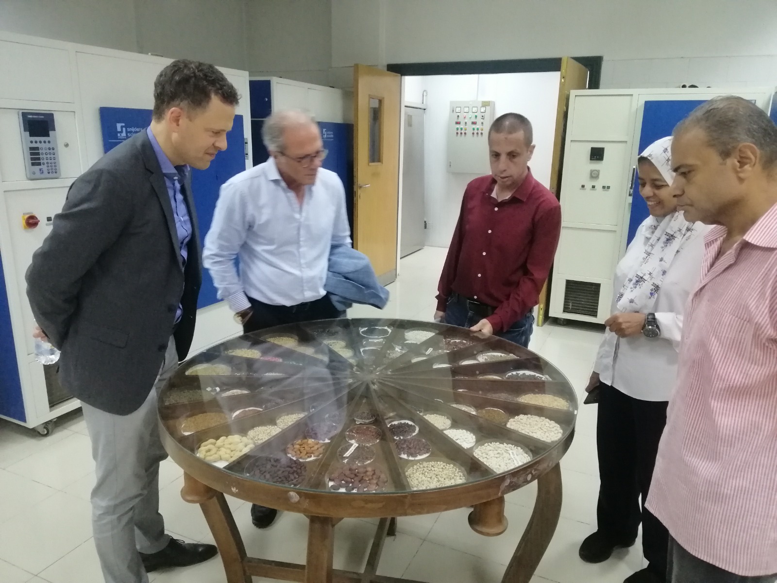 تحت رعاية وزير الزراعة.. "مصر" تستضيف الاجتماع الاقليمي للتحضير للمعاهدة الدولية بشأن الموارد الوراثية للأغذية والزراعة 4 42 2