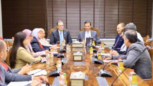 وزير الزراعة ورئيس "التنظيم والإدارة" يتفقان على التعاقد مع أكثر من 4500 طبيب بيطري بنظام التعاقد لدعم منظومة الطب البيطري بالمحافظات 2 3e2f1794 4cac 4daf 8d16 7e09091adfb5 1