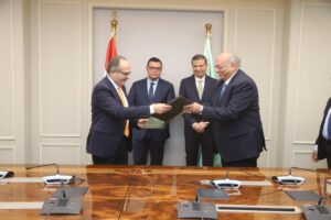 7d03fad9 ad63 4d8c 915a 96bb31ab0640