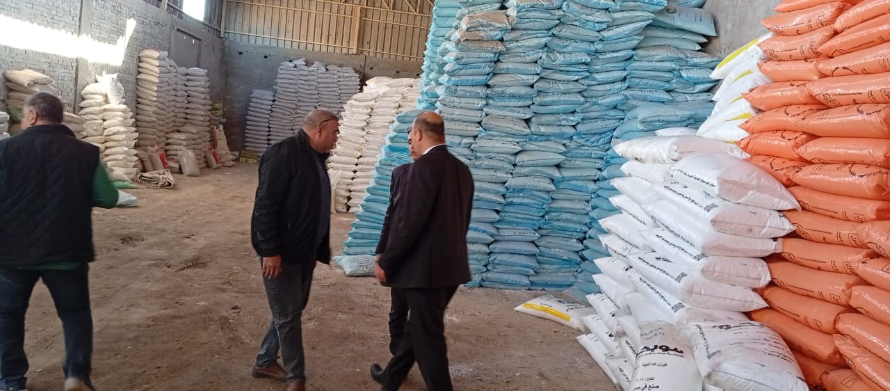 "الزراعة" تضبط مخزنًا غير مرخص لتهريب الأسمدة المدعمة بالمحلة الكبرى.. و"فاروق" يشدد على استمرار المتابعة لضمان وصول الدعم لمستحقيه 7 IMG 20251212 WA0003 1